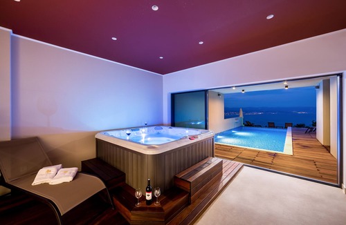 Poljane Villa | Villa AltaVista - Seaview & Relax with Private MiniGolf & Wellness