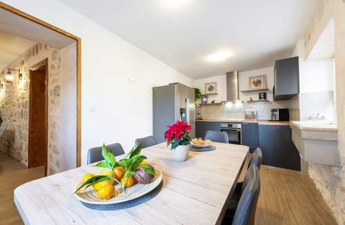Celopeci House | Villa Ane , infrared sauna, private pool, kids playground , Mediterranean garden