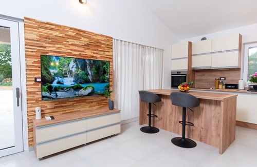 Kapelica Villa | Villa Ardanela in Kapelica - Haus für 6 Personen