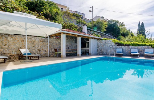 Mlini Villa | Villa Art Gallery - Six Bedroom Villa with Terrace and Swimming Pool