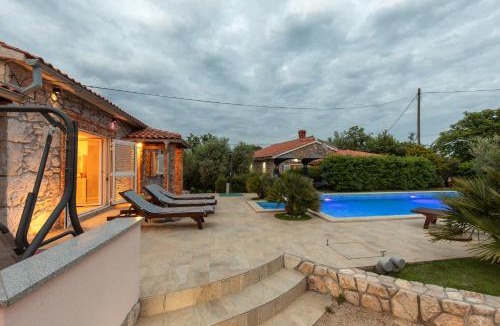 Sveti Vid Dobrinjski Villa | Villa AZUL