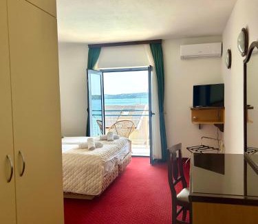 Seget Donji Hotel | Villa Bavaria Trogir