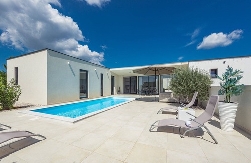 Orbanici Villa | Villa Bella Bianca with Pool