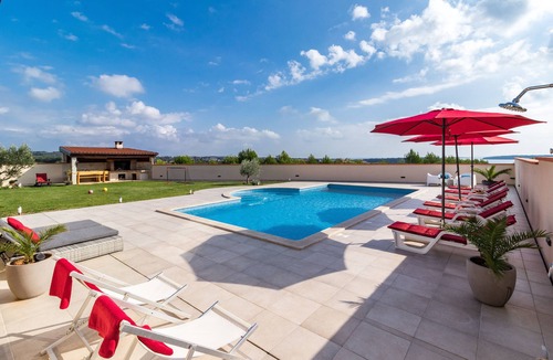 Pomer Villa | Villa Bergena * with large swimming pool 58m2