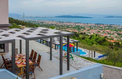Kastel Stari Villa | Villa Blue Hill