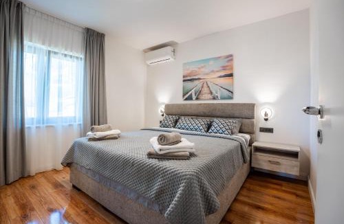 Marusici Villa | Villa Bonaca - Entire Private Beachfront Villa