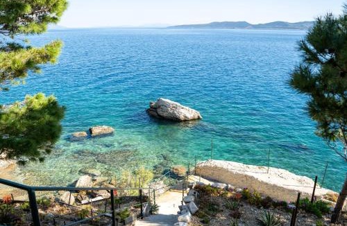 Marusici Villa | Villa Bonaca - Entire Private Beachfront Villa