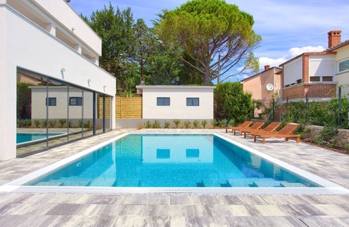 Pinezici Villa | Villa Bonjour with Pool