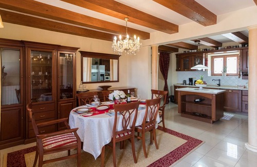 Bribir House | Villa "Bribir", Beautiful villa with pool, garden, barbecue and free Wi-Fi