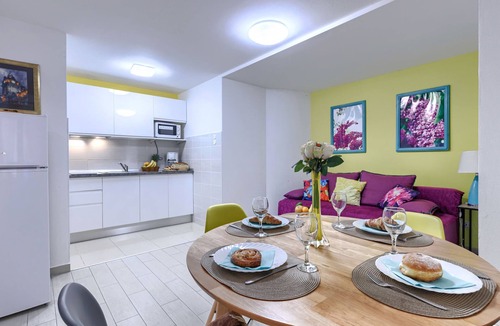 Pjescana Uvala Apartment | Villa Canaria 1 by Interhome