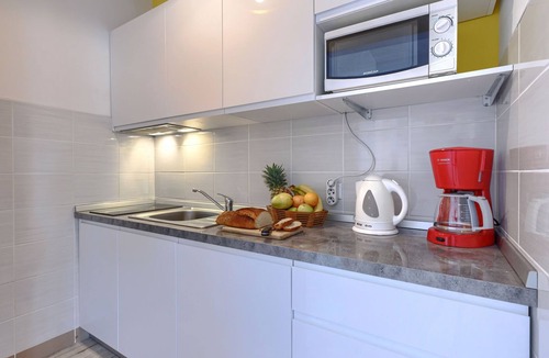 Pjescana Uvala Apartment | Villa Canaria 2 by Interhome