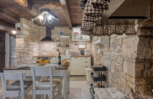Belavici House | Villa Capadinka with Whirlpool, Barban, Croatia