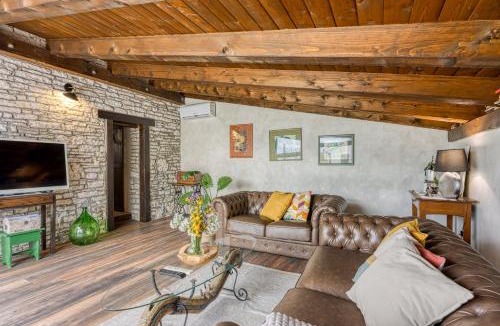 Belavici Apartment | Villa Capadinka with Whirlpool - Happy Rentals