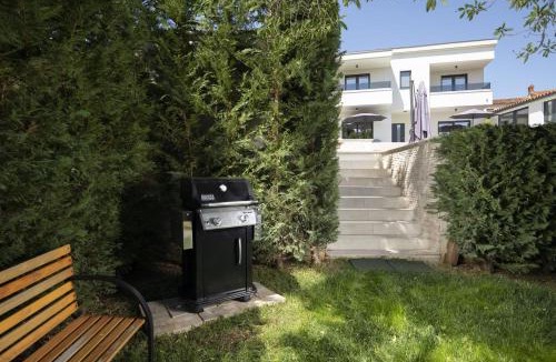 Muntic Villa | Villa Cascada