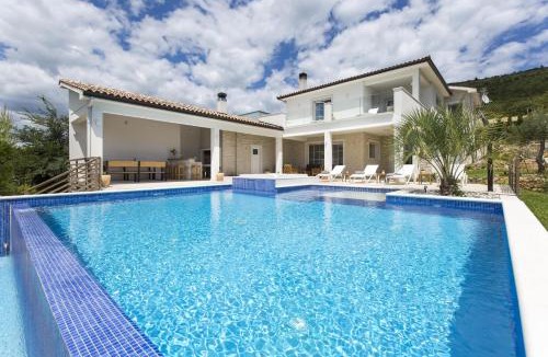 Viskovici Villa | Villa Casta Diva with sea view and wellness