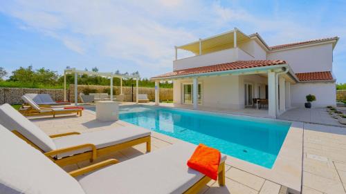 Barban Villa | Villa Corsa by Villas Guide