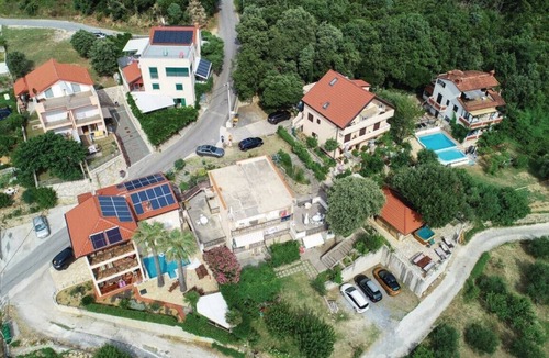 Supetarska Draga Villa | Villa Davorka in Supetarska Draga - Haus für 8 Personen