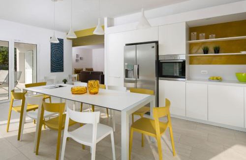 Stanisovi Villa | Villa Debora by Interhome