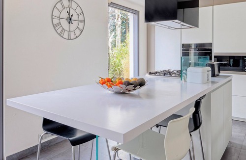 Le Celle-Saint-Cloud Villa | Villa des Puits - Welkeys