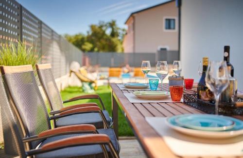 Kastel Villa | Villa Dolcea