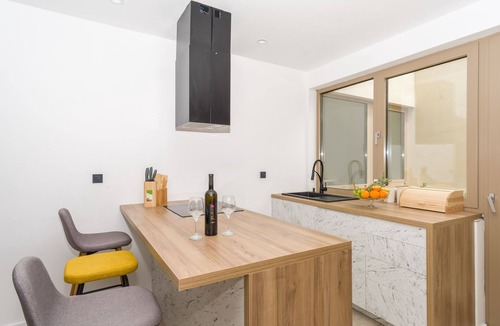 Smrika House | Villa El Viento (V9993-K1) - Šmrika