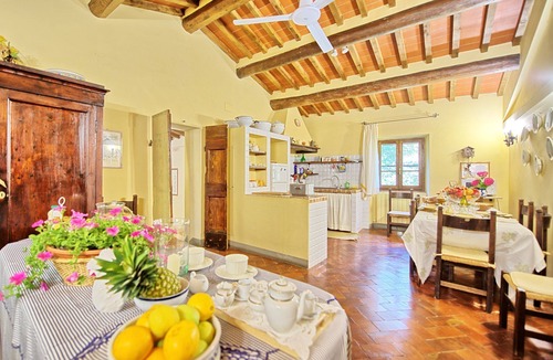 Cortona Villa | Villa Elisa - Vacation rental with swimming pool near Cortona, Tuscany