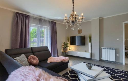 Becici House | Villa Emilia