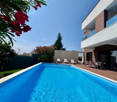Novalja Villa | Villa Estate
