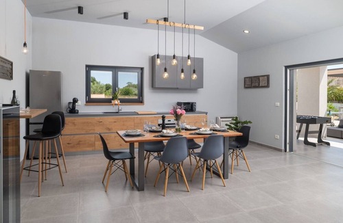 Loborika Villa | Villa Esti - beautiful modern 3 bedroom villa with private pool near Pula