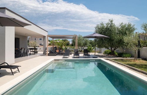 Loborika Villa | Villa Esti - beautiful modern 3 bedroom villa with private pool near Pula