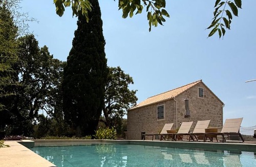 Petraca Villa | Villa Fig & Oak