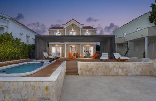 Caska Villa | VILLA FUX ZRCE Novalja - direkt am Strand