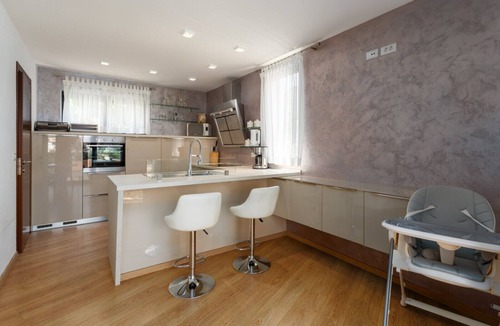 Pjescana Uvala Villa | Villa Golfista in Pula for 10 persons with whirlpool, mini golf, sea view & only 200 m from beach
