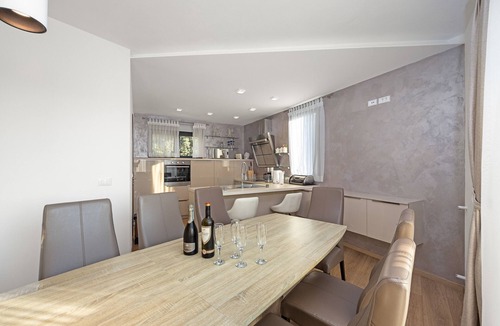 Pjescana Uvala Villa | Villa Golfista in Pula for 10 persons with whirlpool, mini golf, sea view & only 200 m from beach