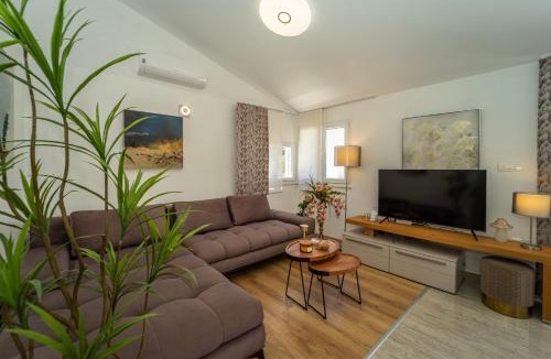 Potirna Villa | Villa Green Bay