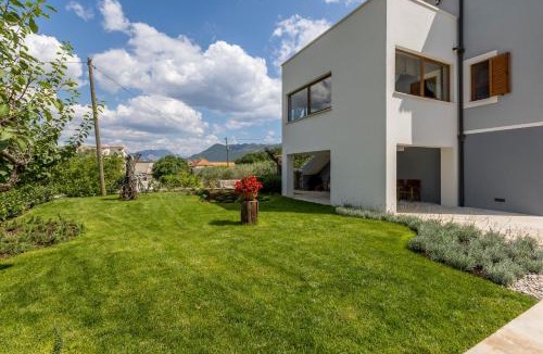 Omis Villa | Villa Grey Stone