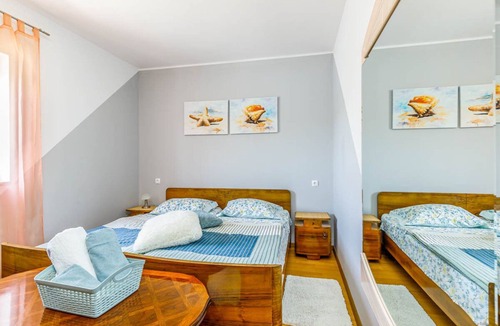 Cerovlje Villa | Villa Grimaldi - Three Bedroom Villa, Sleeps 7
