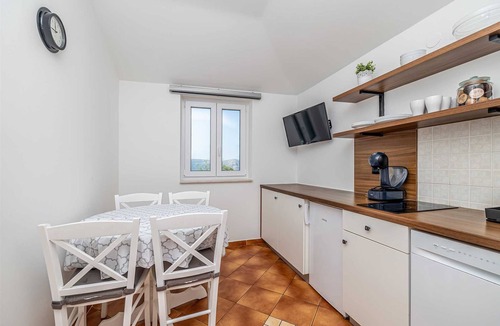 Linardici Apartment | Villa Haya - apartment GASTERIJA with heated pool