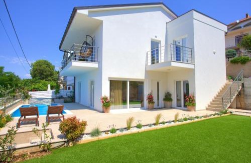 Klanfari Villa | Villa Hedera