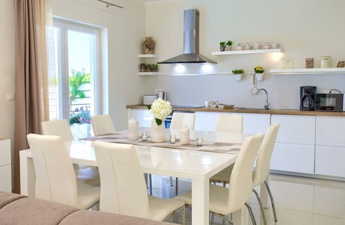 Klanfari Villa | Villa Hedera with Sea View