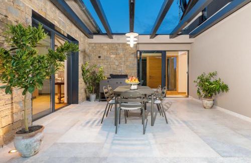 Oprtalj Villa | Villa Horto by Villsy