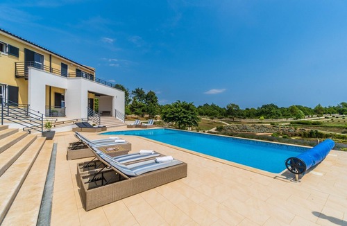 Divsici Villa | Villa in Filipana with Private Heated Pool