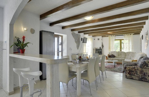 Dolenja Vas Villa | Villa in Lupoglav with Pool near the Sea