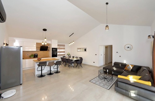 Starigrad Villa | Villa in Starigrad with heated pool