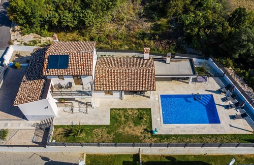 Viskovici Villa | Villa in Sveti Lovrec with Private Pool & Beaches