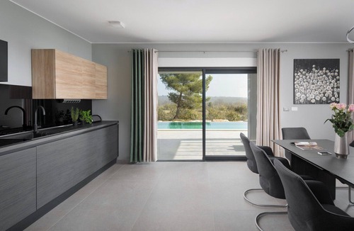 Orbanici Villa | Villa Infinity by Istrabook