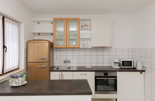 Sestanovac Villa | Villa Ivka-Omiš by Villas Guide