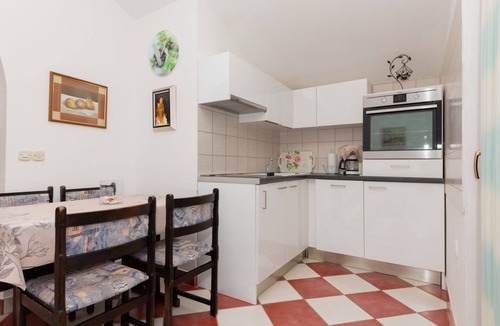 Sestanovac Villa | Villa Ivka-Omiš by Villas Guide