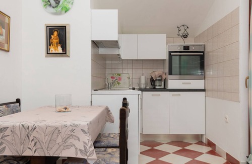 Sestanovac Villa | Villa Ivka-Omiš by Villas Guide
