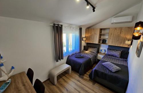 Razanac Villa | Villa Izziy Razanac -Zadar, by the beach with a sea view and heated pool